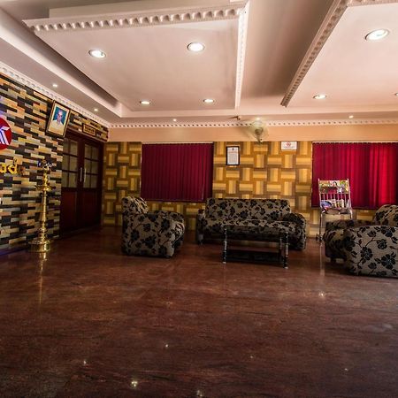 Kallada Hotels And Resorts Thrissur Екстер'єр фото