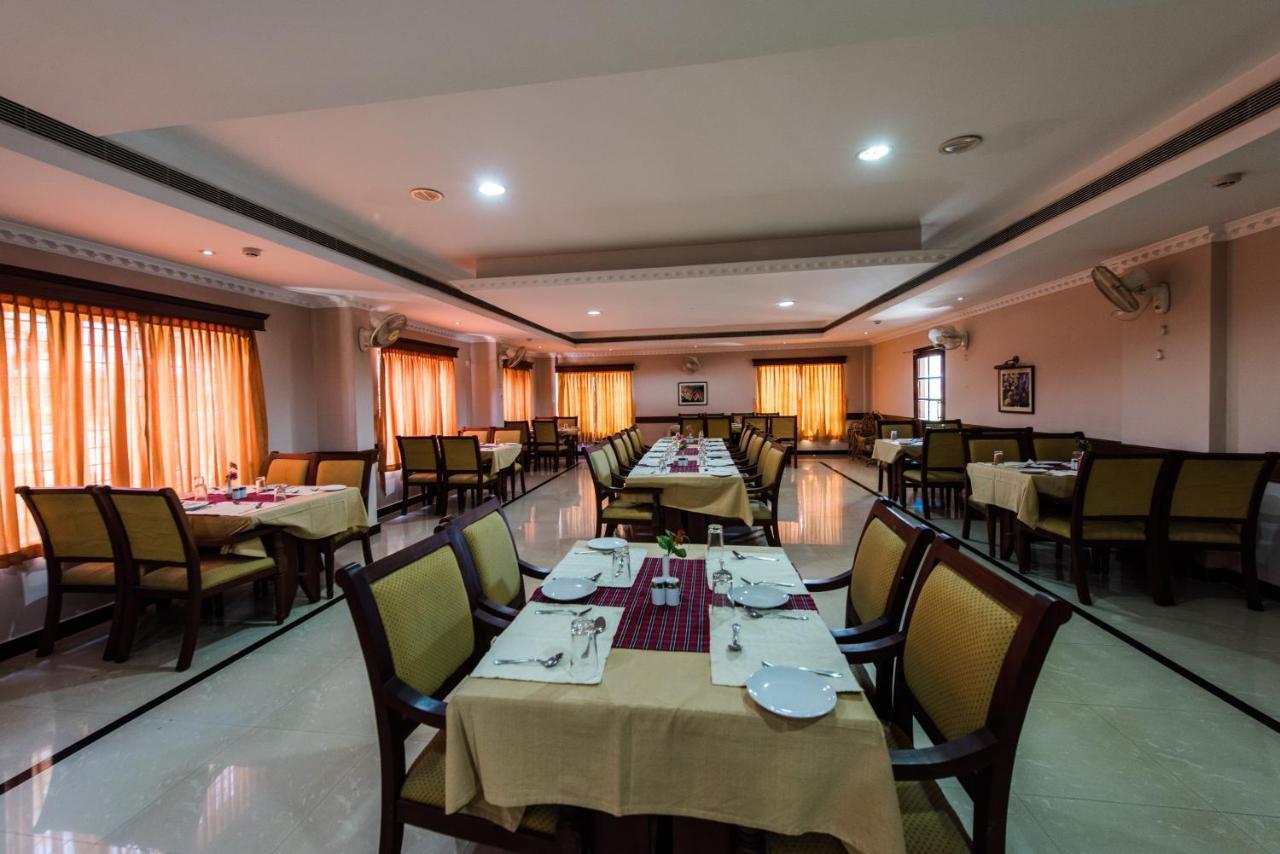 Kallada Hotels And Resorts Thrissur Екстер'єр фото
